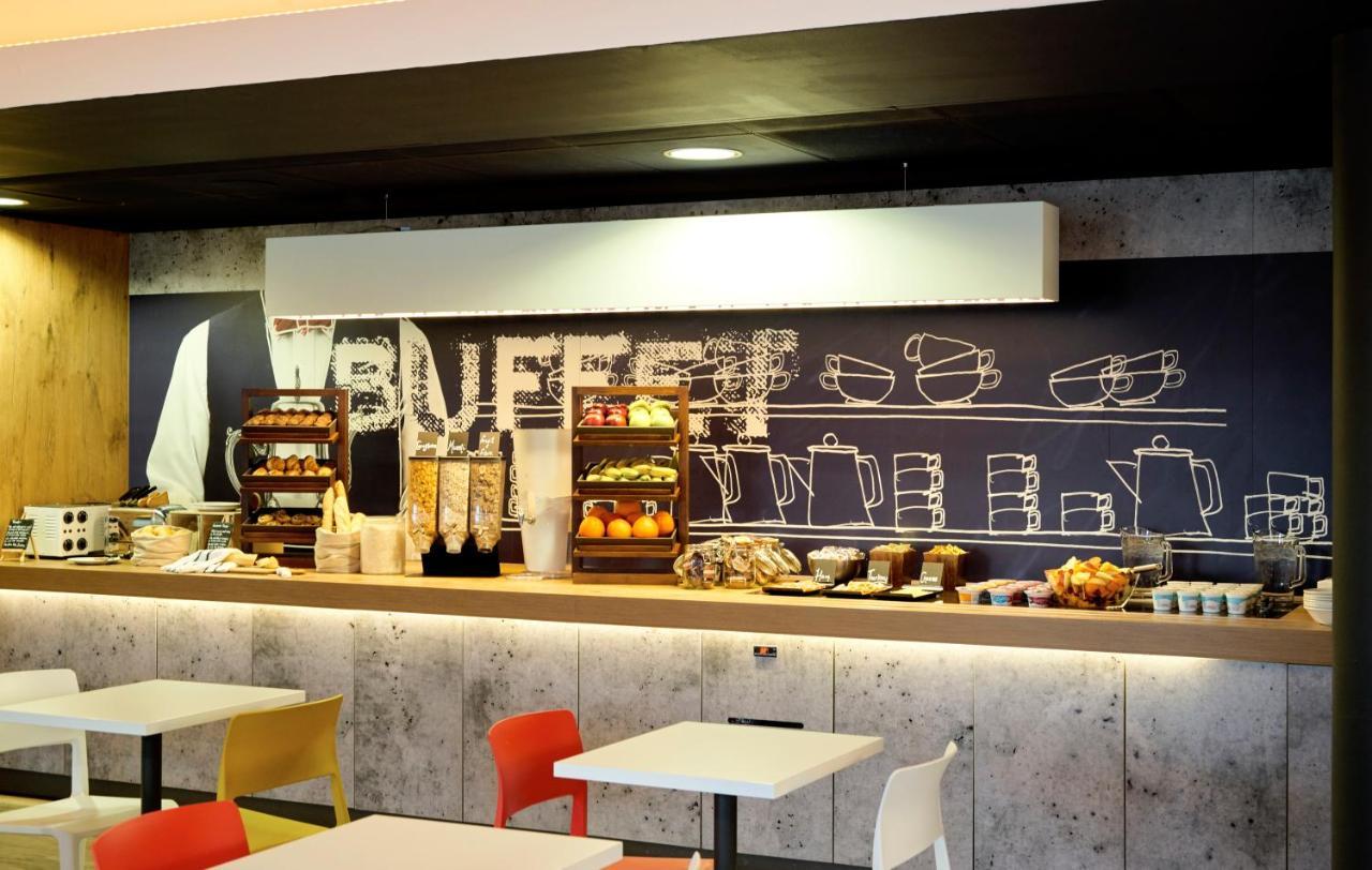 Ibis Budget Leeds Centre Crown Point Road Esterno foto